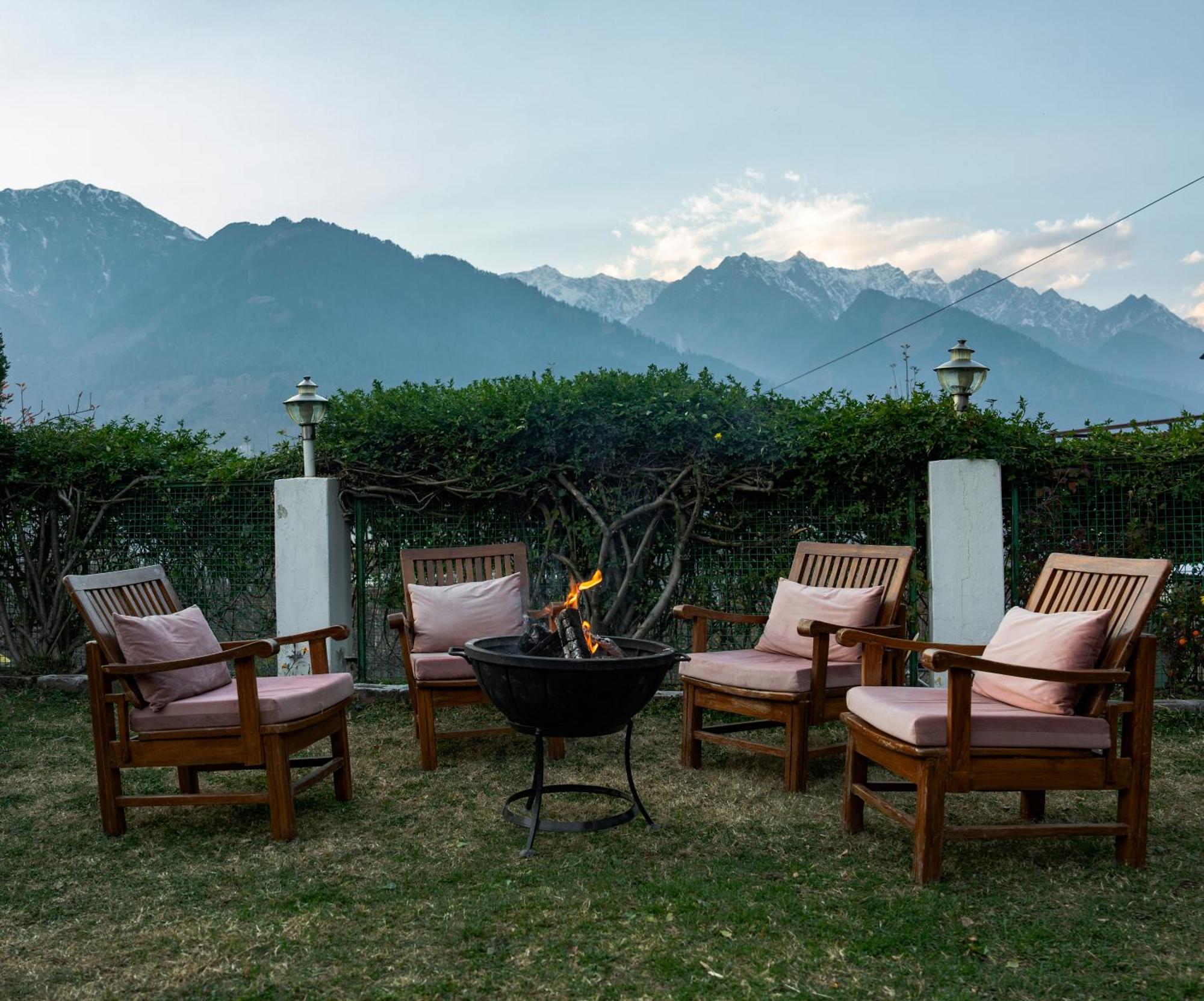 The Wooden Chalet, Manali - Manali (Himachal Pradesh) — Фото 1